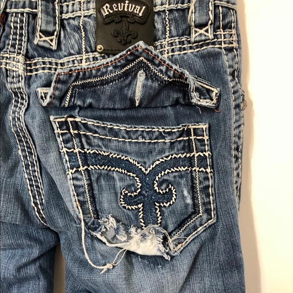 Men’s Rock Revival distressed jeans - Picture 3 of 4